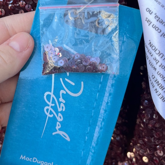 MAC DUGGAL 5510 SEQUINED SURPLICE MOHAGANY GOWN sz 10 - Picture 8 of 11